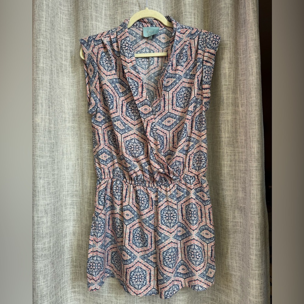 Skies are Blue romper with pockets EUC medium